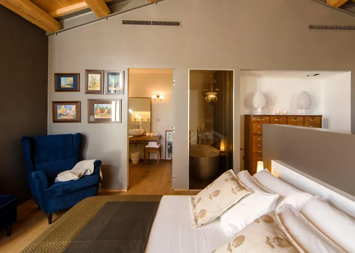 Casavostra - Ambience 4* Ostra Vetere