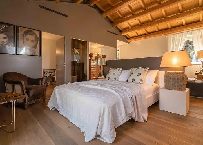 Casavostra - Ambience 4*